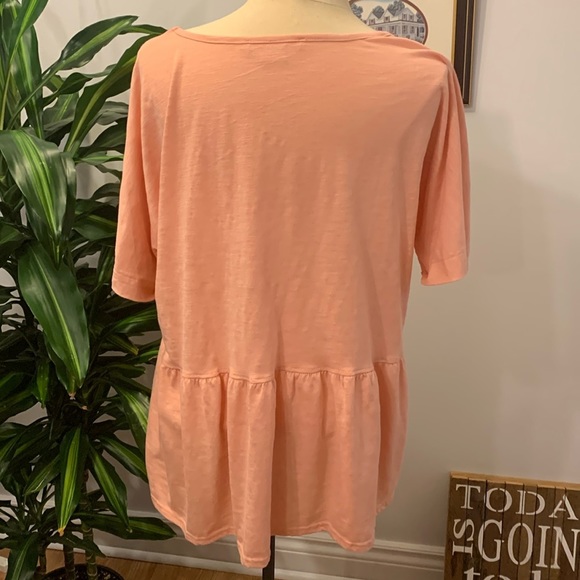 💰PENNINGTONS Coral Short Sleeve Ruffles Bottom Blouse 1X - Picture 4 of 11